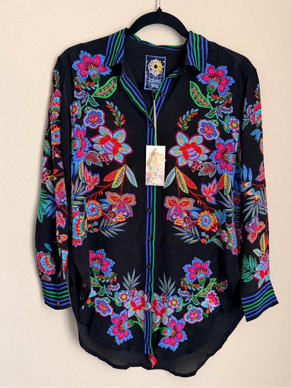 NWT Johnny Was Black Floral Embroidered Button-Down 100% silk Shirt